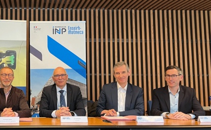 Signature d'une convention de partenariat NXP - ENSEIRB-MATMECA
